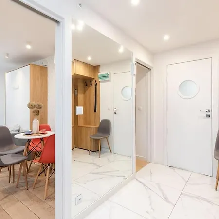 Superapart Al. Jerozolimskie * Varsóvia